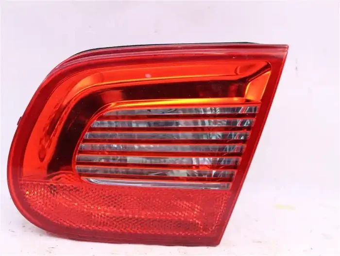 TRUNK LID MOUNTED TAIL LIGHT LAMP EOS 07 08 09 10 11 Right – 911491