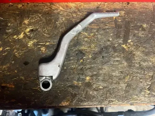 Used OEM Honda 2005 CRF250R – Kicker Kick Start Shaft Lever- 28300-KSC-305 -UB15