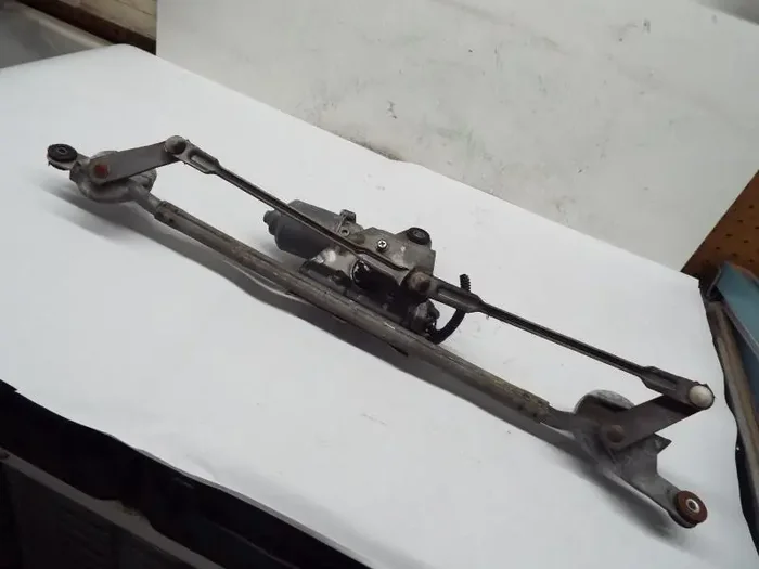 Windshield Wiper Transmission Chevrolet HHR 2006 – MRK241676