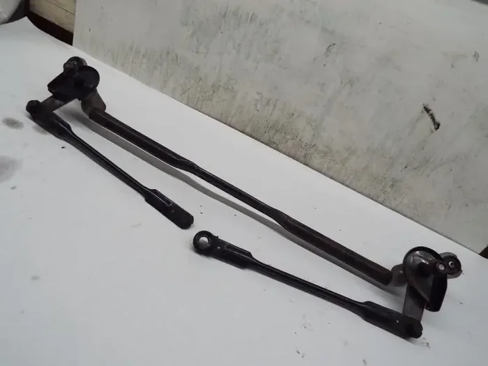 WINDSHIELD WIPER TRANSMISSION Kia Soul 10 11 12 13 – MRK246792