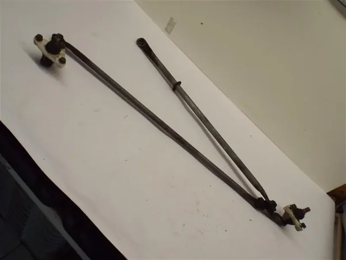WIPER TRANSMISSION Infiniti QX4 Pathfinder 96 97 – 04 – MRK191030