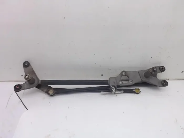 WIPER TRANSMISSION Kia Sorento 2003 03 2004 04 05 06 – MRK127909