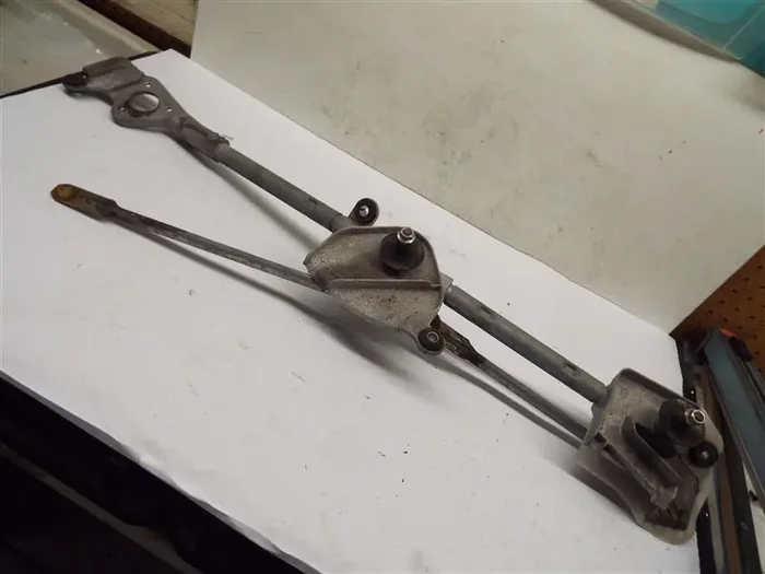 WIPER TRANSMISSION Nissan Versa 2007 07 2008 08 09 – MRK217924