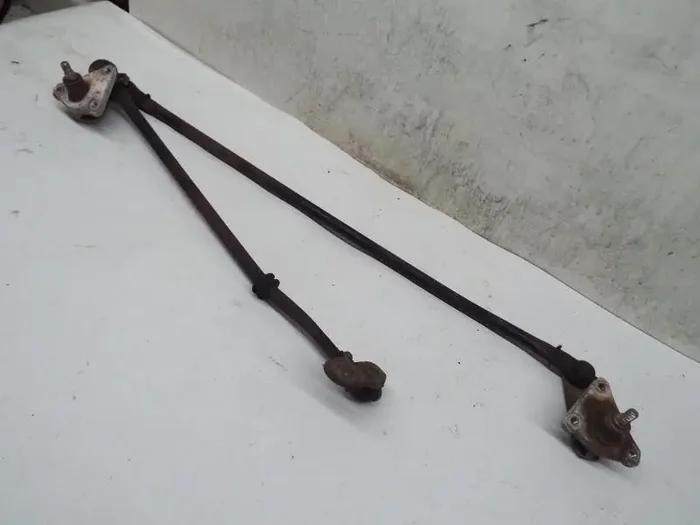 WIPER TRANSMISSION TOYOTA COROLLA 1998 98 99 00 01 02 – MRK246322