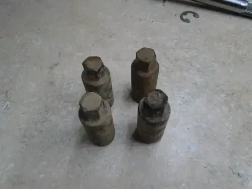 Yamaha 500 XT ENDURO XT500 Used Engine Cylinder Head Bolts 1977 WD SM247