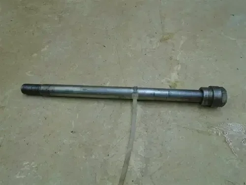 Yamaha 750 FZ FZ750 Front Axle 1985 YB307 TD